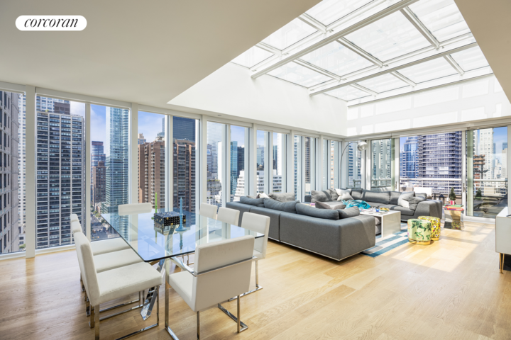 Property Photo:  301 E 61st Street Penthouse  NY 10065 