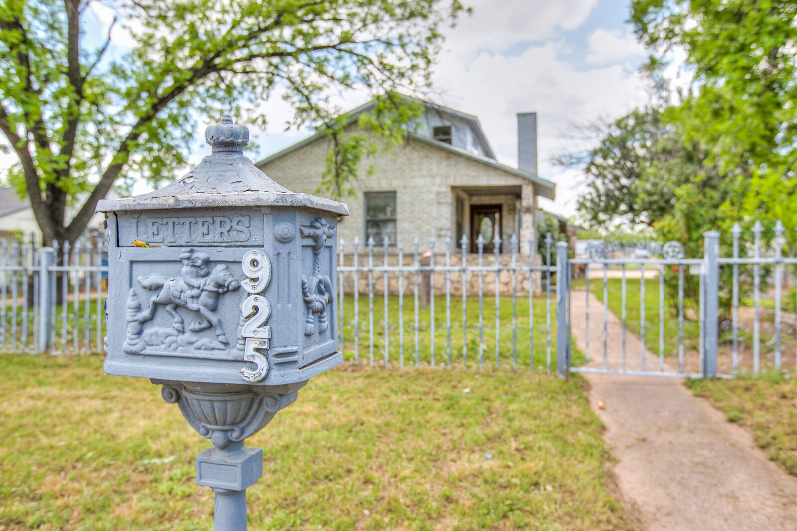 Property Photo:  925 Childress Street  TX 76901 