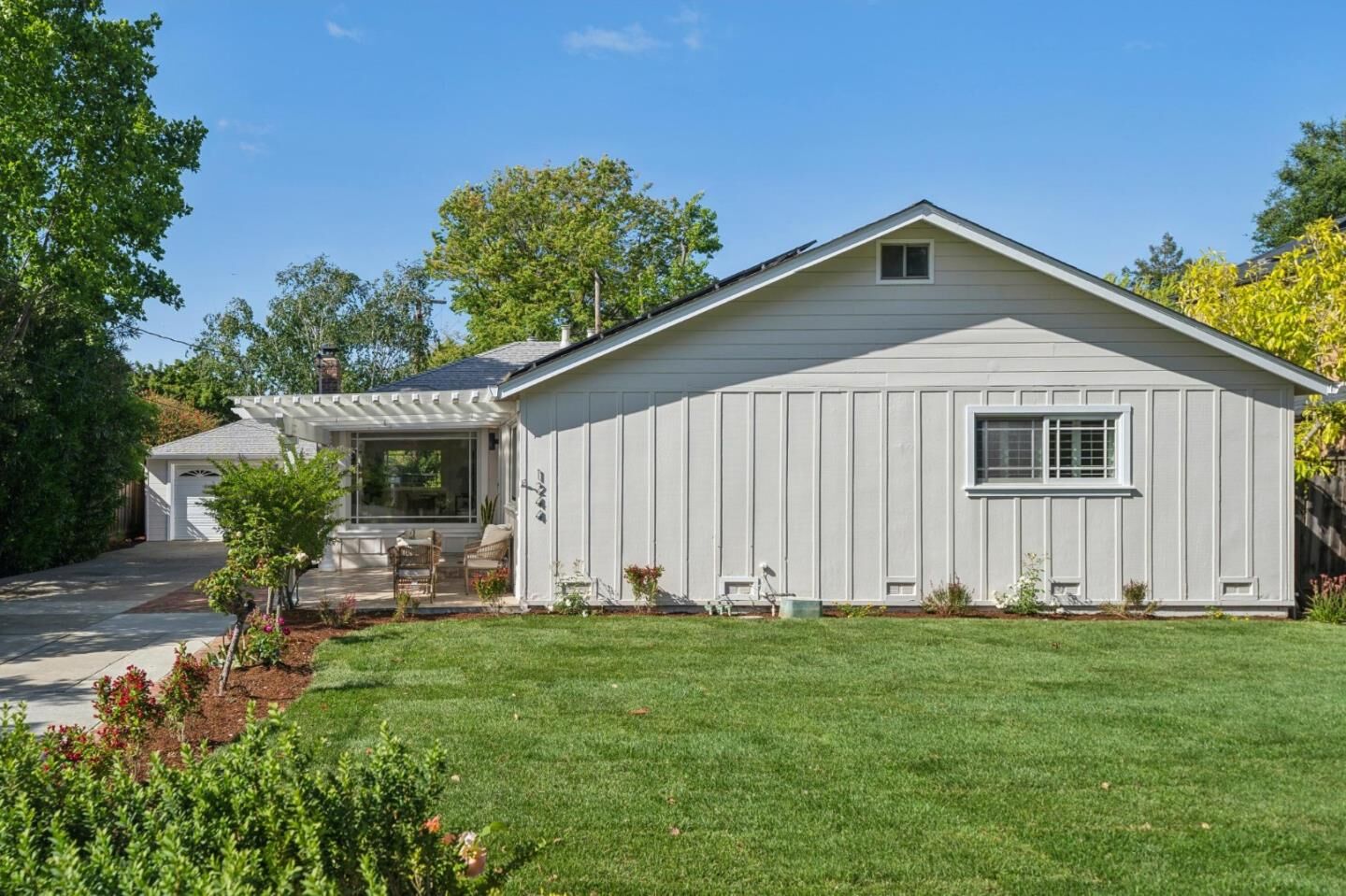 Property Photo: 1244 Rose Avenue CA 94040
