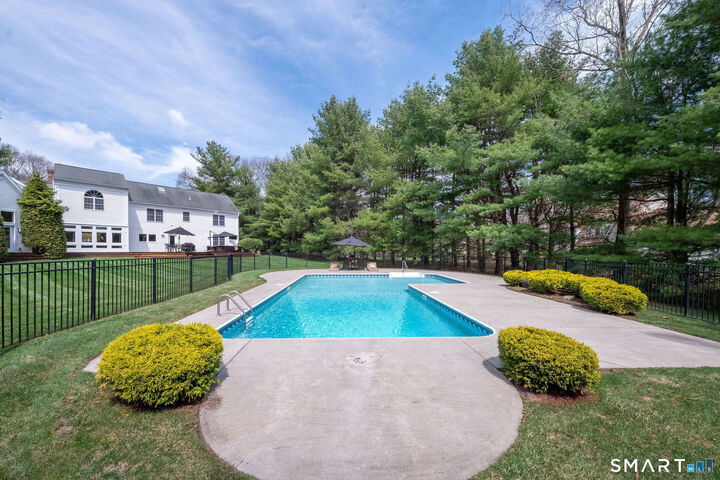 Property Photo:  34 Beekman Place  CT 06443 