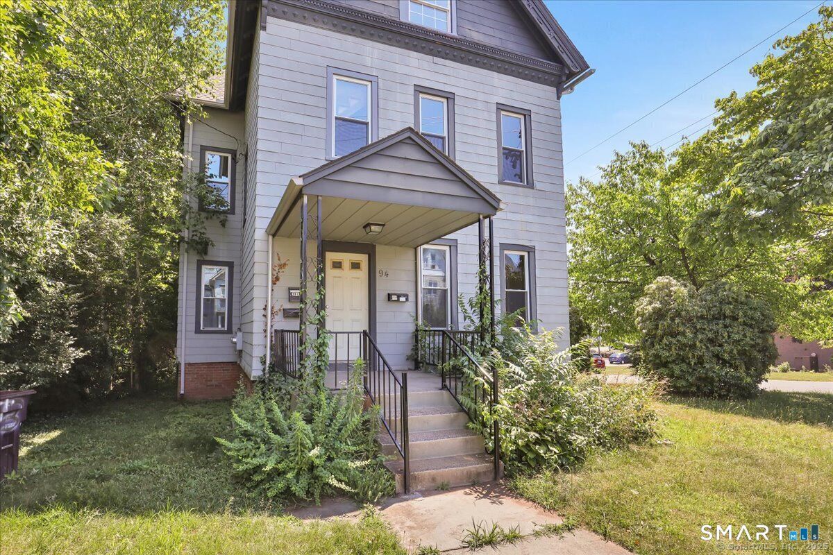 Property Photo:  94 Bassett Street  CT 06051 