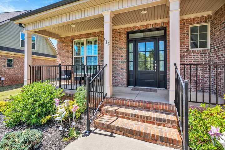 Property Photo:  212 Roberts Meadow Loop  SC 29307 