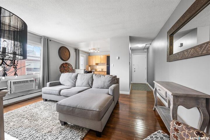 Property Photo: 2320 13th Avenue 9 SK S4V 0V7