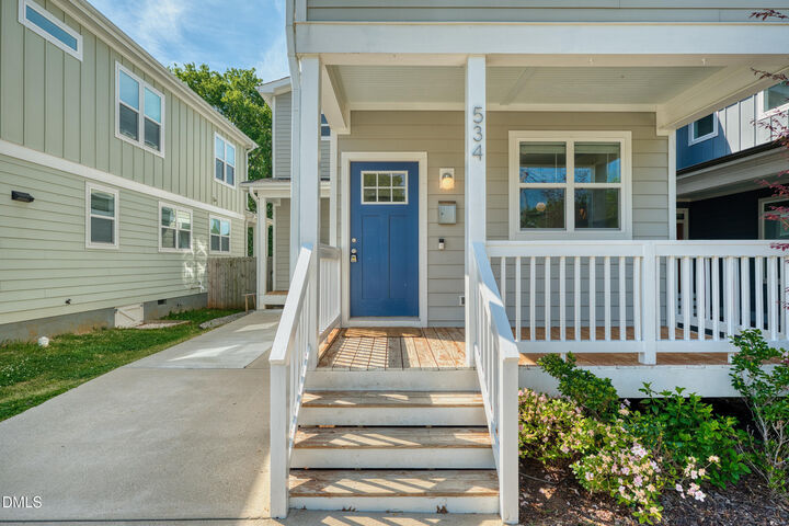 Property Photo:  534 E Lenoir Street  NC 27601 
