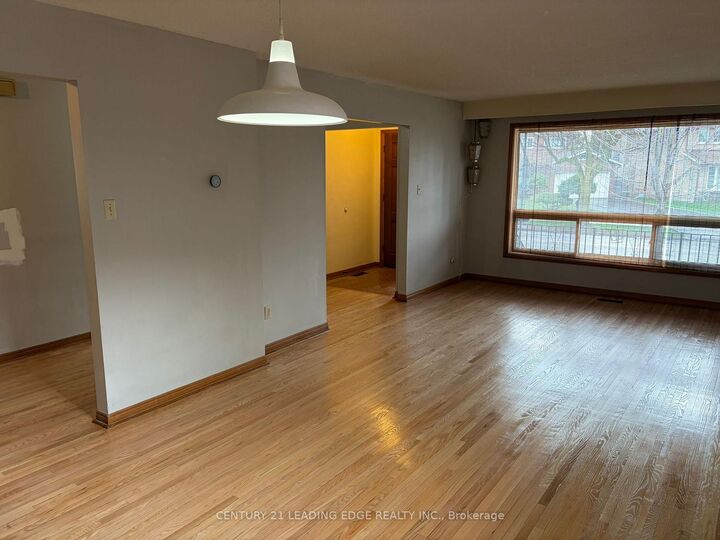 Property Photo:  127 Risebrough Circuit  ON L3R 3E1 
