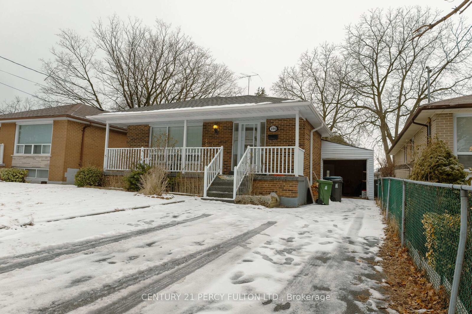 Property Photo:  190 Morningside Avenue Bsmt  ON M1E 3C9 