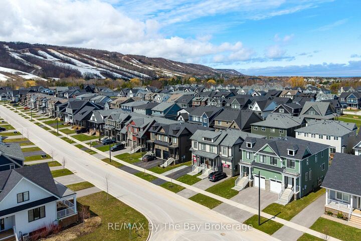 Property Photo: 112 Sycamore Street ON L9Y 4E2