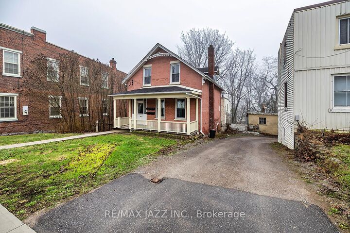 Property Photo: 221 Walton Street ON L1A 1P1
