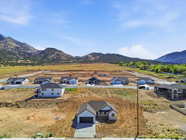 Property Photo: 1552 N 250 E UT 84648