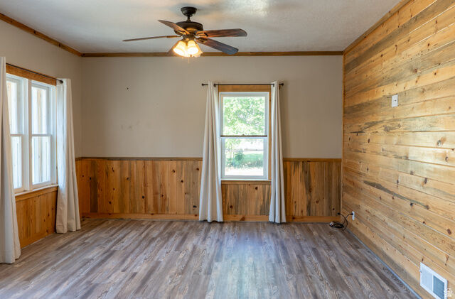 Property Photo: 460 W Center St UT 84632