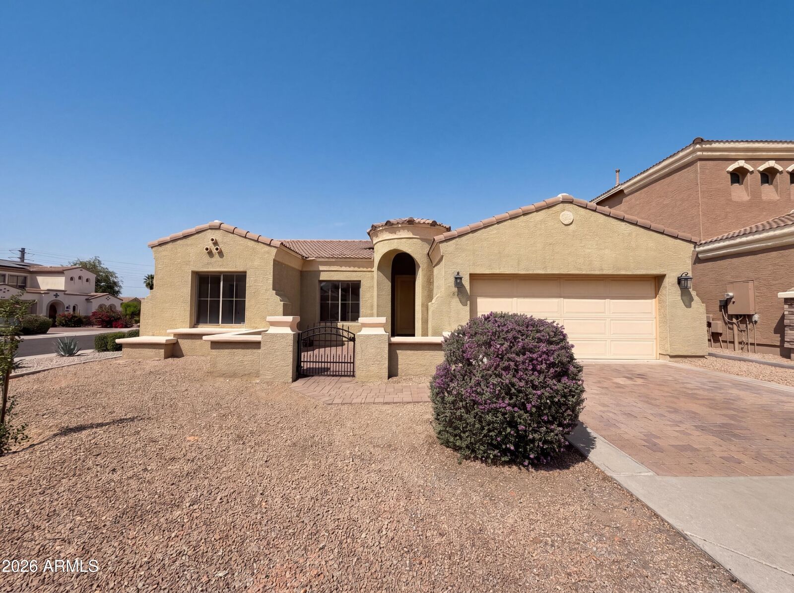 Property Photo:  606 W Beautiful Lane  AZ 85041 