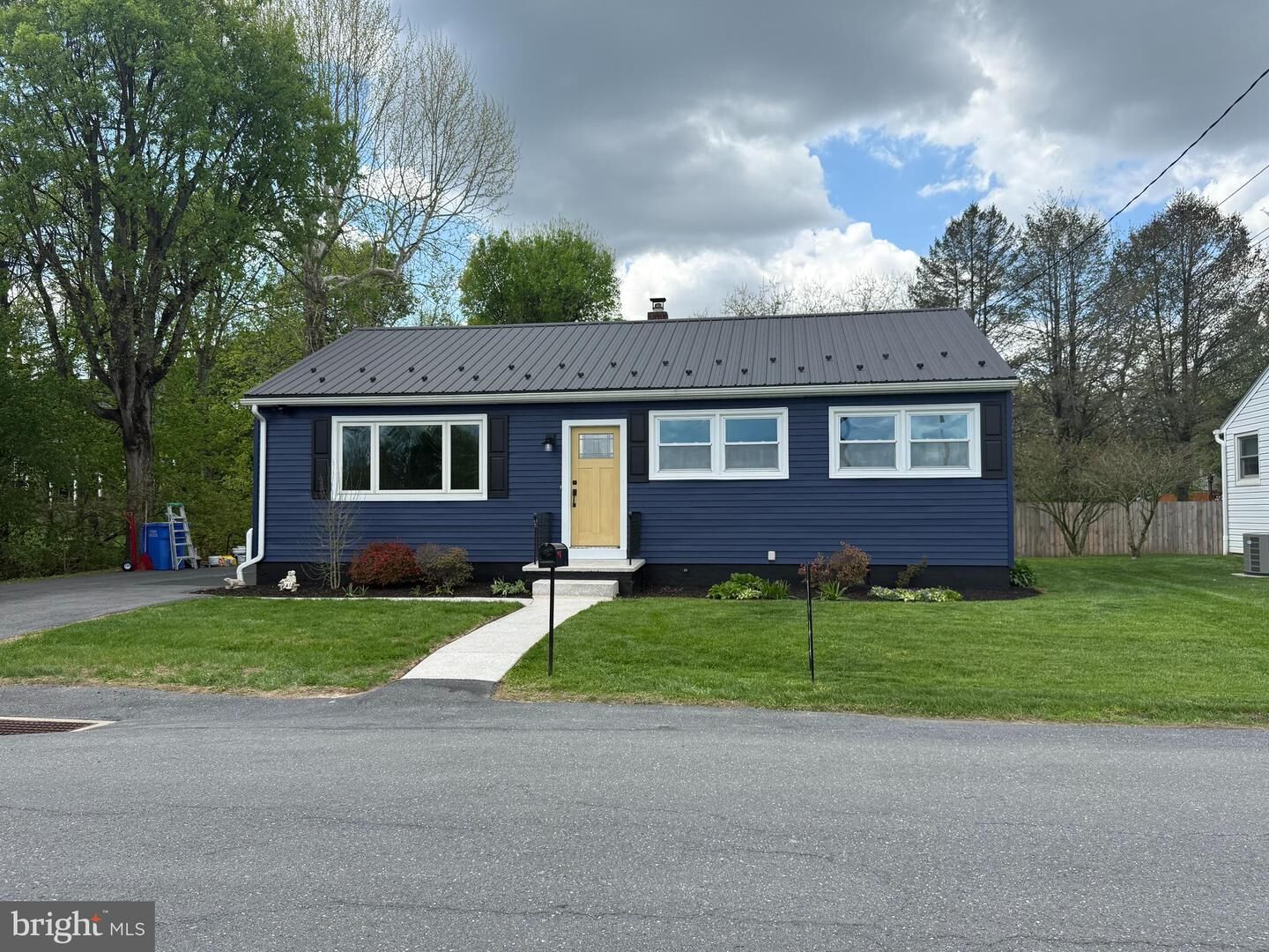 Property Photo:  107 Fairview Road  PA 17070 