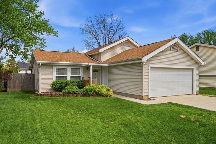 Property Photo:  5712 Rachel Court  OH 43026 