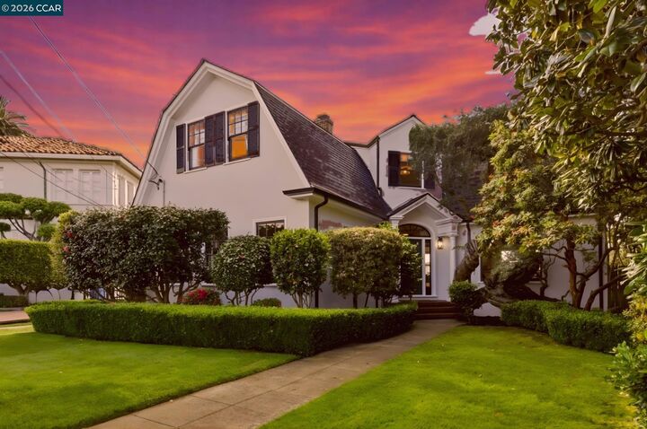 Property Photo:  722 Palmera Ct  CA 94501 