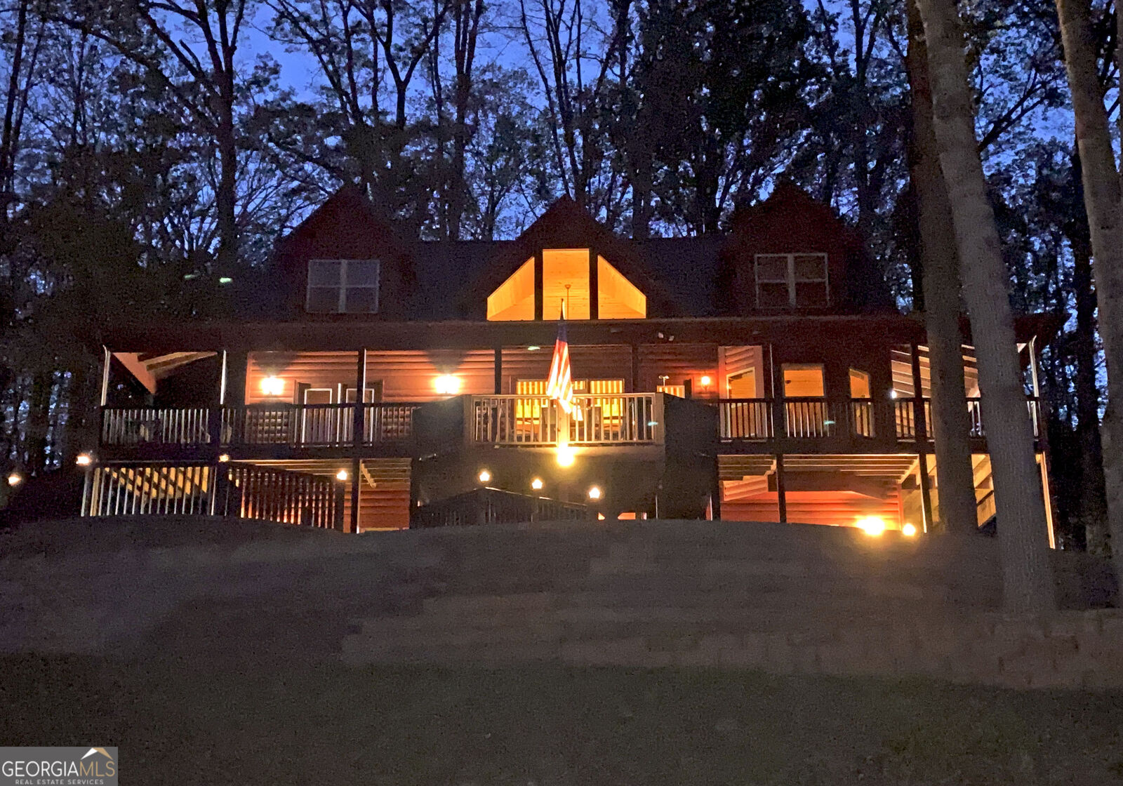 Property Photo: 1929 Lakeview Summit Drive GA 30582