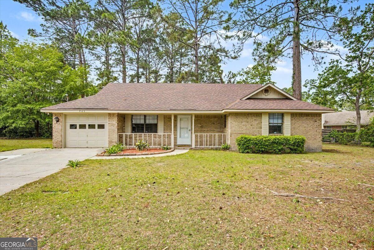 Property Photo:  761 Robin Hood Drive  GA 31313 