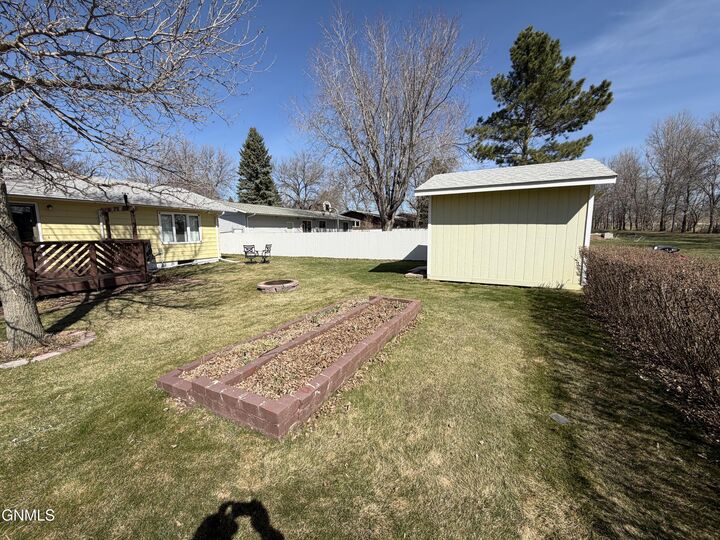 Property Photo:  311 Lakota Avenue N  ND 58530 