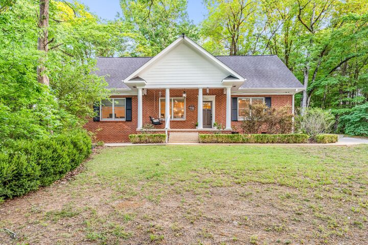 Property Photo:  711 Greensboro Street  MS 39759 