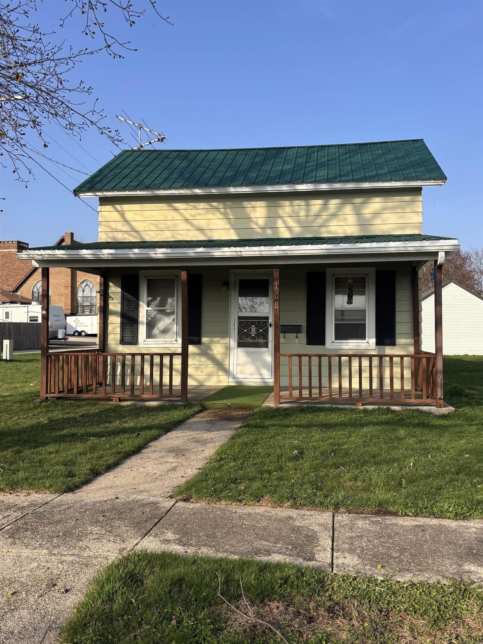 Property Photo:  108 S 3rd Street  IA 50636 