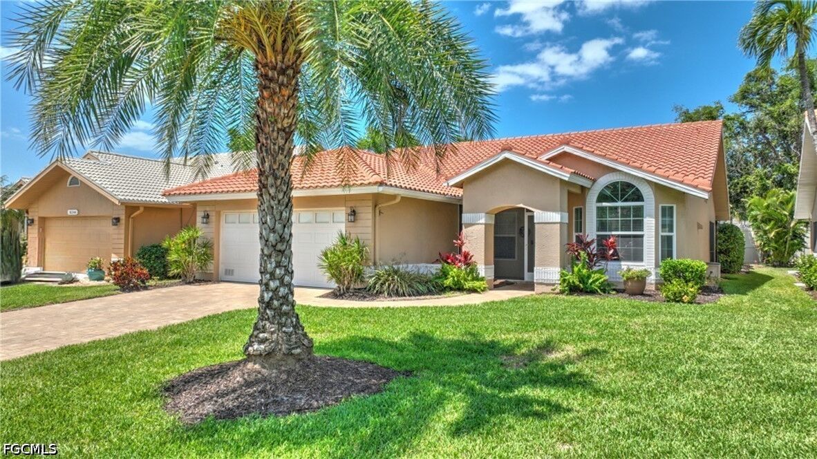 Property Photo:  16238 Kelly Woods Drive  FL 33908 