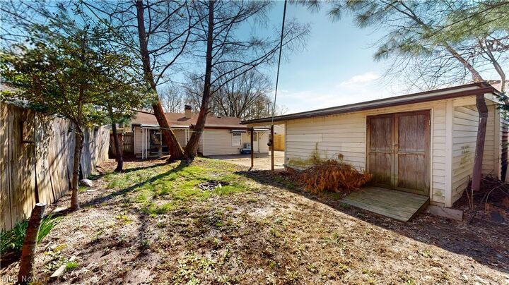 Property Photo:  4790 Robinwood Drive  OH 44060 