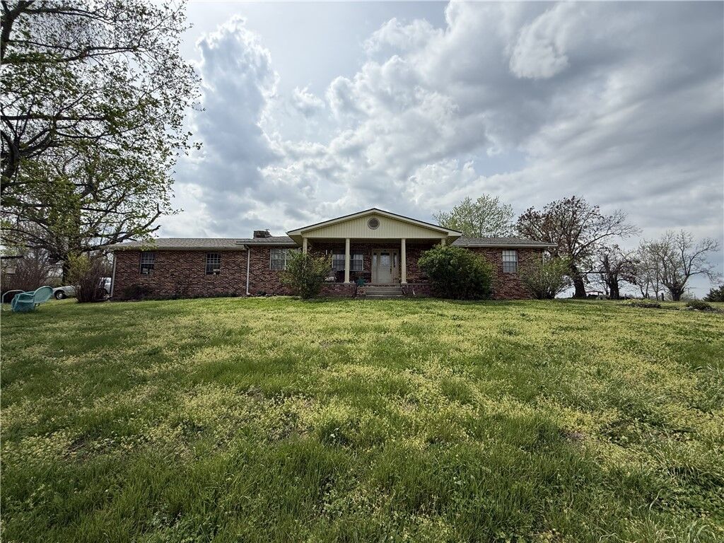 Property Photo:  17477 Hwy 7 North  AR 72644 