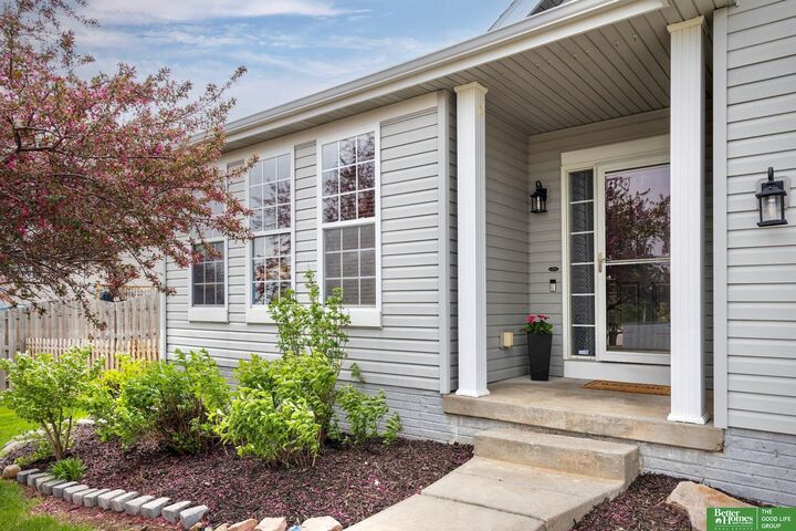 Property Photo:  20035 Glenmore Drive  NE 68028 