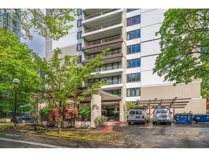 Property Photo: 255 SW Harrison St 5H OR 97201