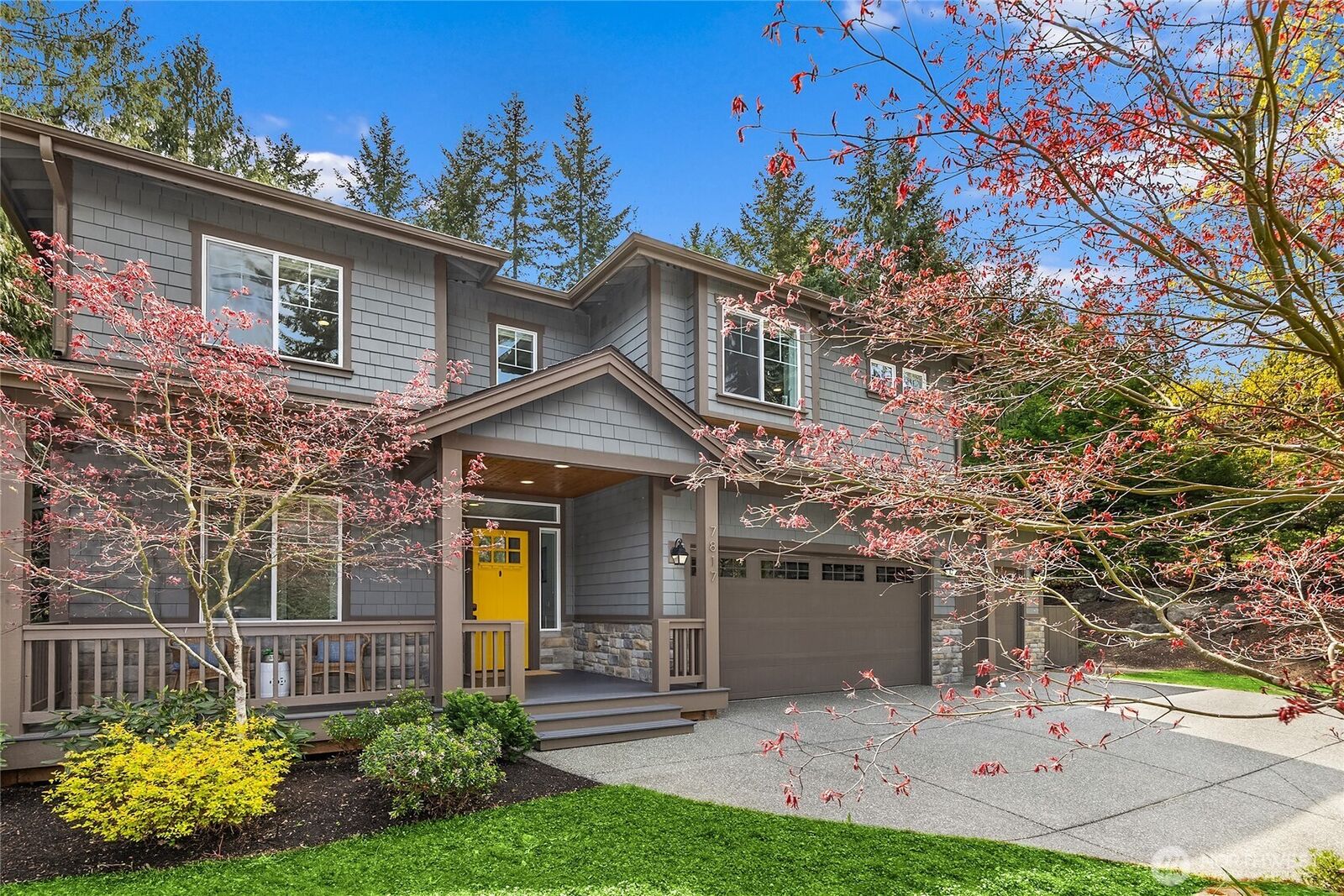 Property Photo:  7817 NE Ledgestone Loop  WA 98110 