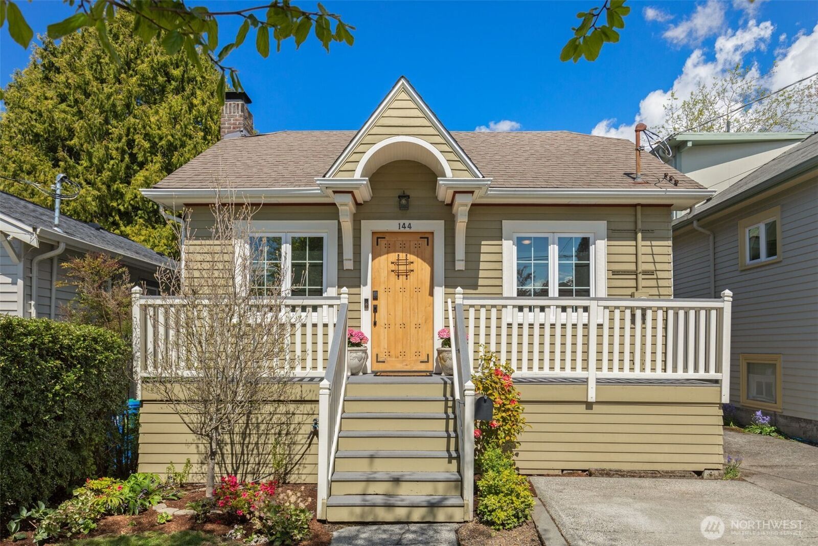 Property Photo:  144 NW 79th Street  WA 98117 