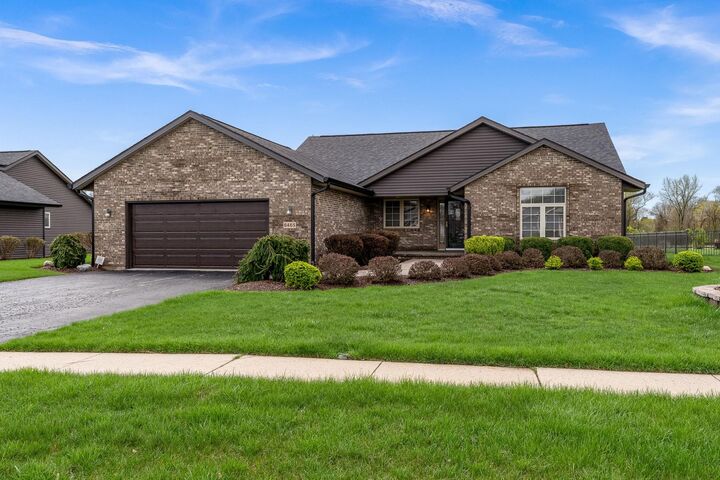 Property Photo:  6465 Corinas Curve  IL 61103 