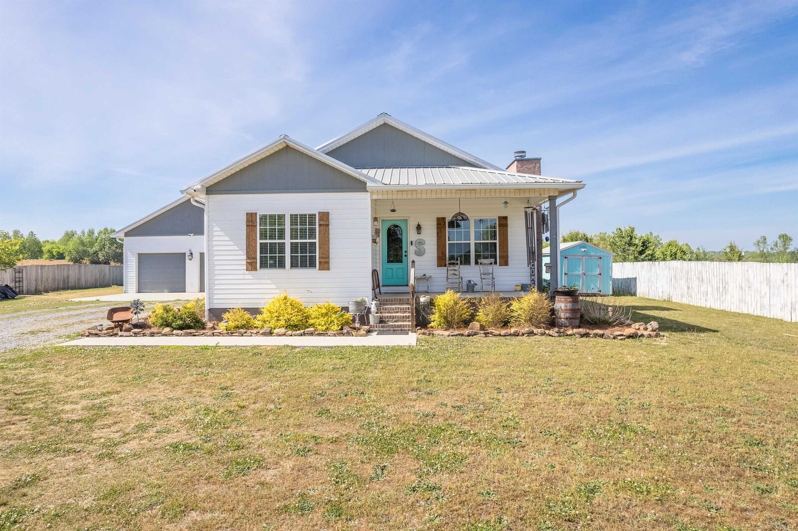 Property Photo:  775 Cemetary Rd  AL 35083 