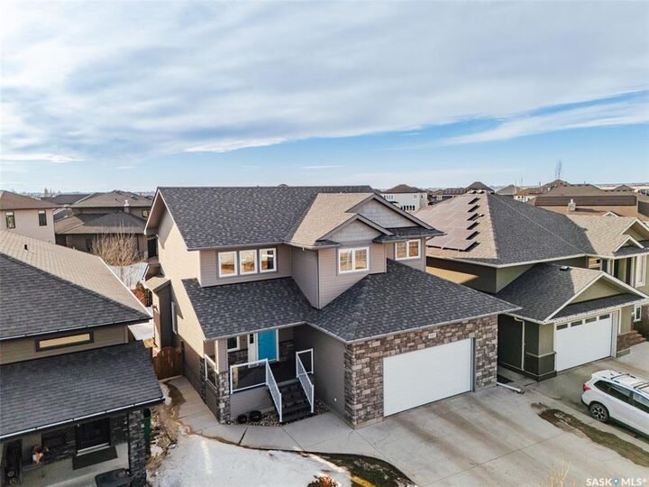 Photo de la propriété:  562 Evergreen Boulevard  SK S7W 0M8 