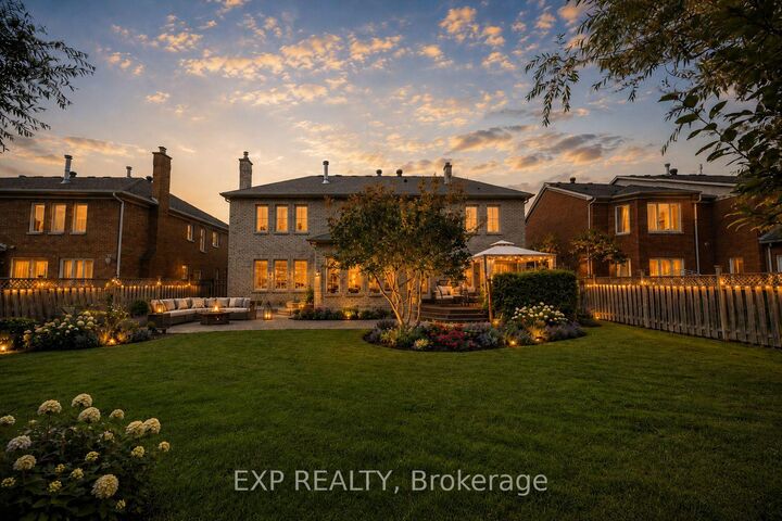 Property Photo: 29 Northgate Crescent ON L4B 2K8