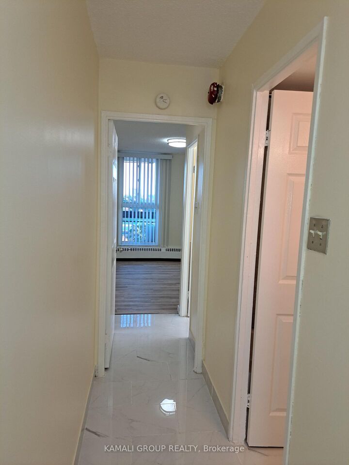Property Photo: 4645 Jane Street 727 ON M3N 2K9