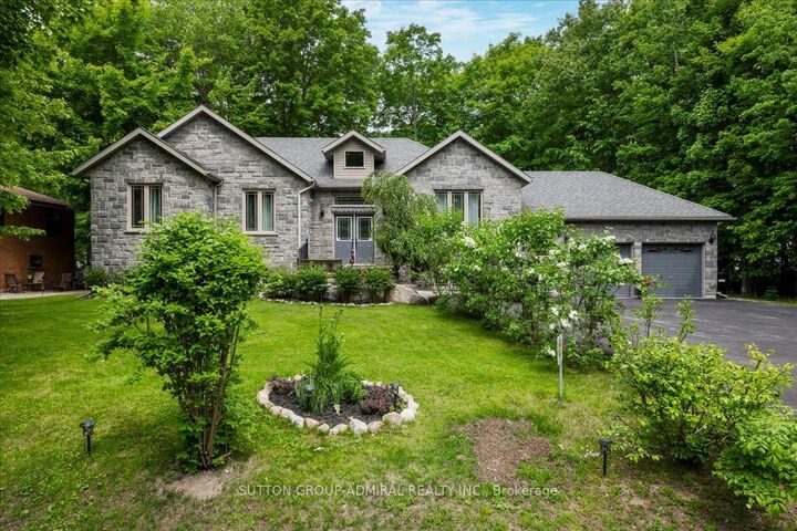 Property Photo: 79 Forest Circle ON L9M 0H4