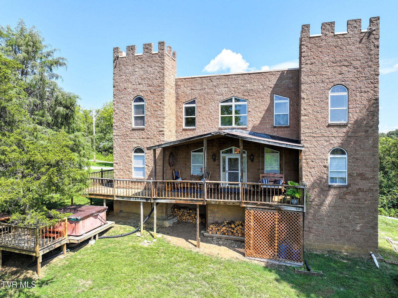 Property Photo:  1005 Jackson Hollow Road  TN 37818 