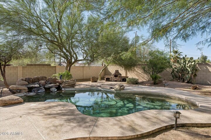 Property Photo:  3944 N 14th Street  AZ 85014 