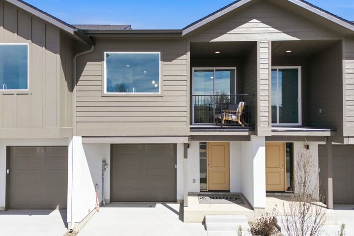 Property Photo: 520 Diamond Ln. ID 83617