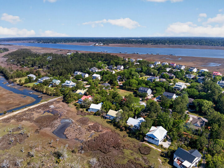 Property Photo:  1526 Regimental Lane  SC 29455 