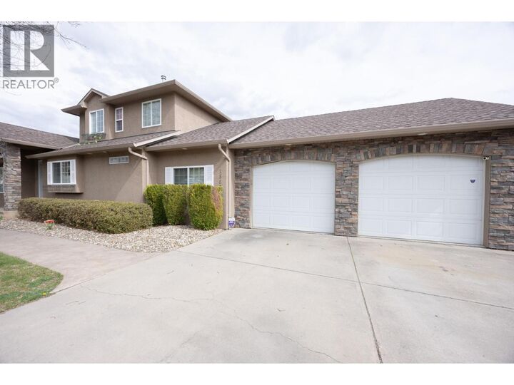 Property Photo: 1563 Homestead Court BC V1V 2N8