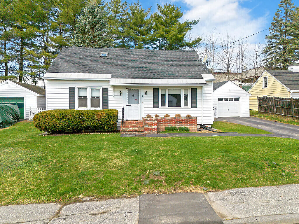 Property Photo:  7 Collette Street  ME 04901 