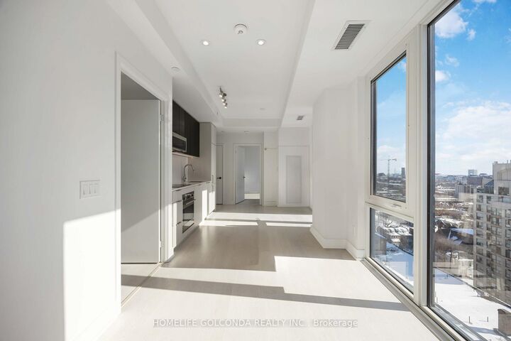 Property Photo: 308 Jarvis Street 1803 ON M5B 0E3