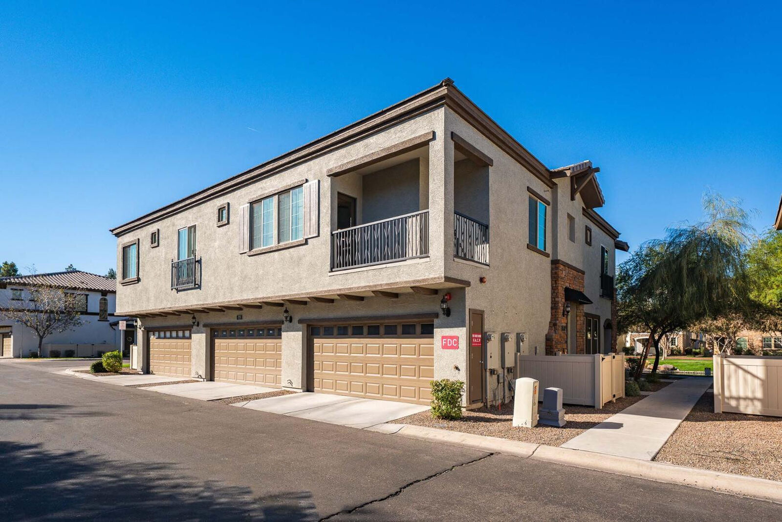 Property Photo:  2750 S Voyager Drive Unit 101  AZ 85295 