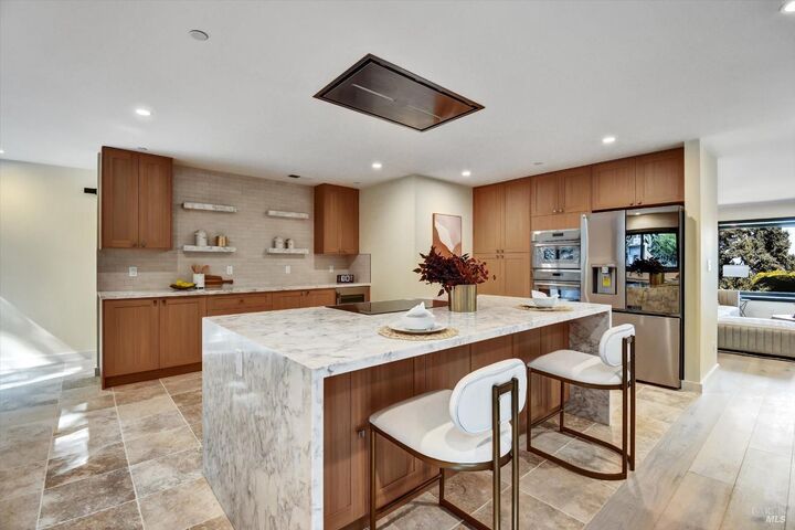 Property Photo:  148 Auburn Street  CA 94901 