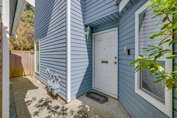 Property Photo: 7240 Langton Road 5 BC V7C 4B2