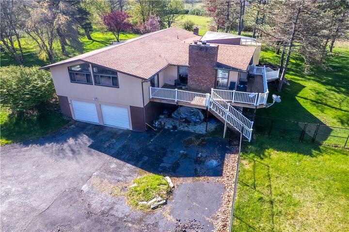 Property Photo:  305 Michele Lane  PA 18840 