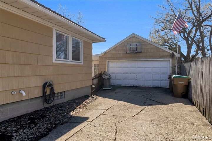 Property Photo:  26 Aberdeen Street  NY 14225 