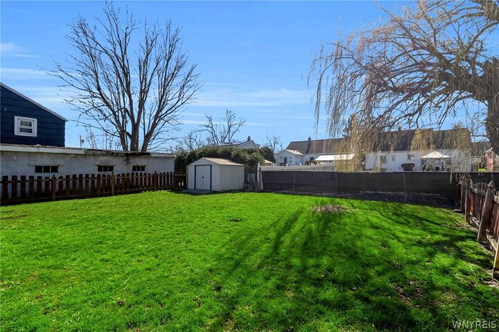 Property Photo:  26 Aberdeen Street  NY 14225 