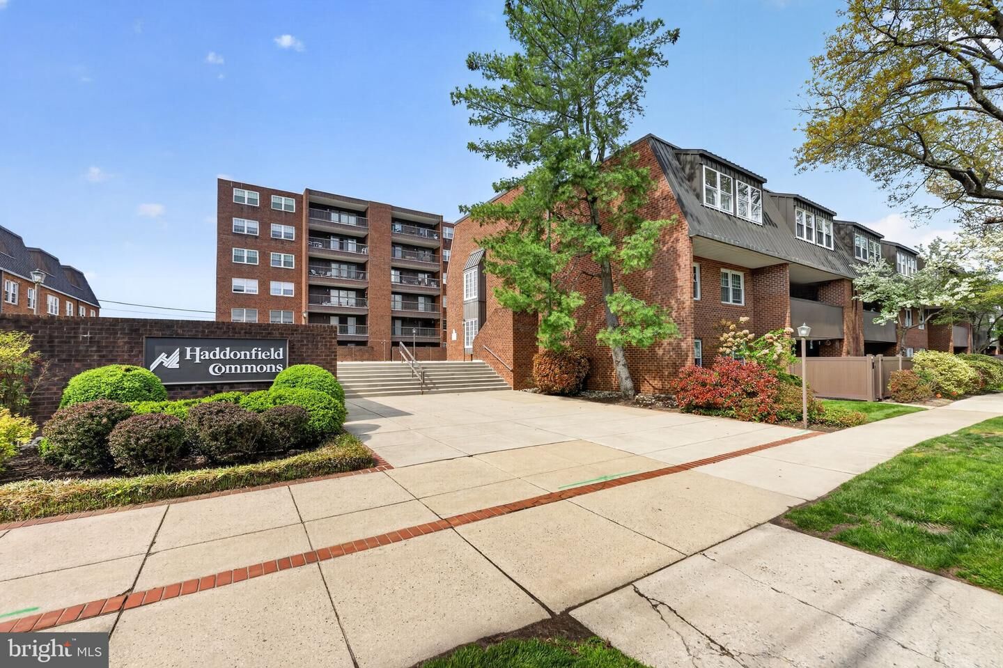 Property Photo:  213 Haddonfield Cmns Comn 213  NJ 08033 